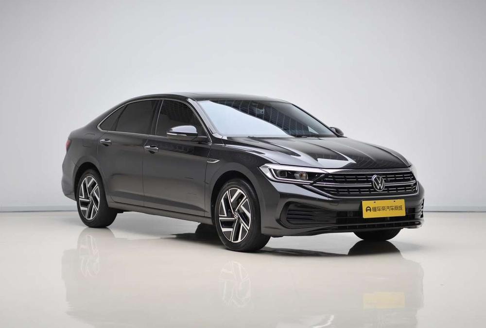 Volkswagen Sagitar 2023 — фото автомобиля 1
