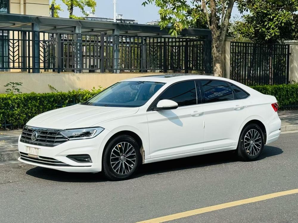 Volkswagen Sagitar 2019 — фото автомобиля