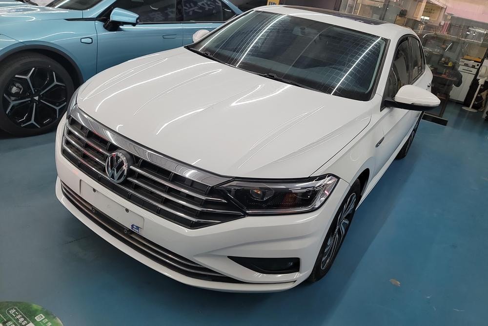 Volkswagen Sagitar 2021 — фото автомобиля 1