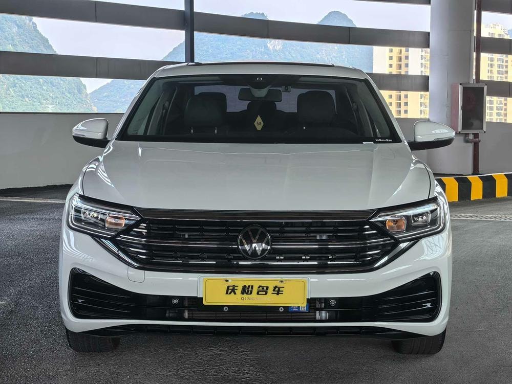 Volkswagen Sagitar 2025 — фото автомобиля 1