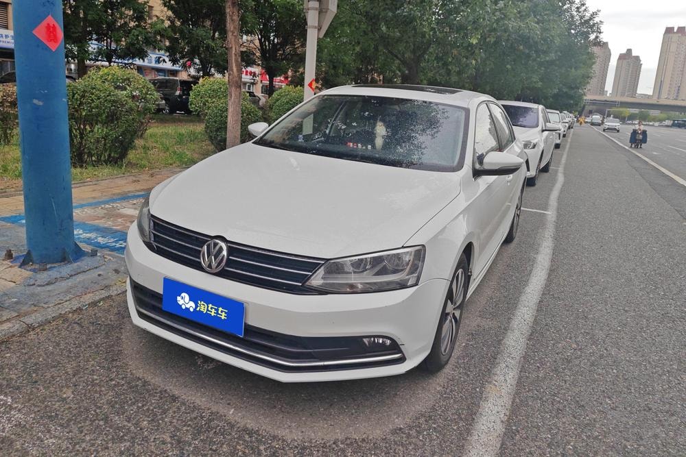Volkswagen Sagitar 2017 — фото автомобиля