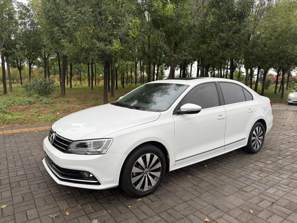 Volkswagen Sagitar 2018 — фото автомобиля