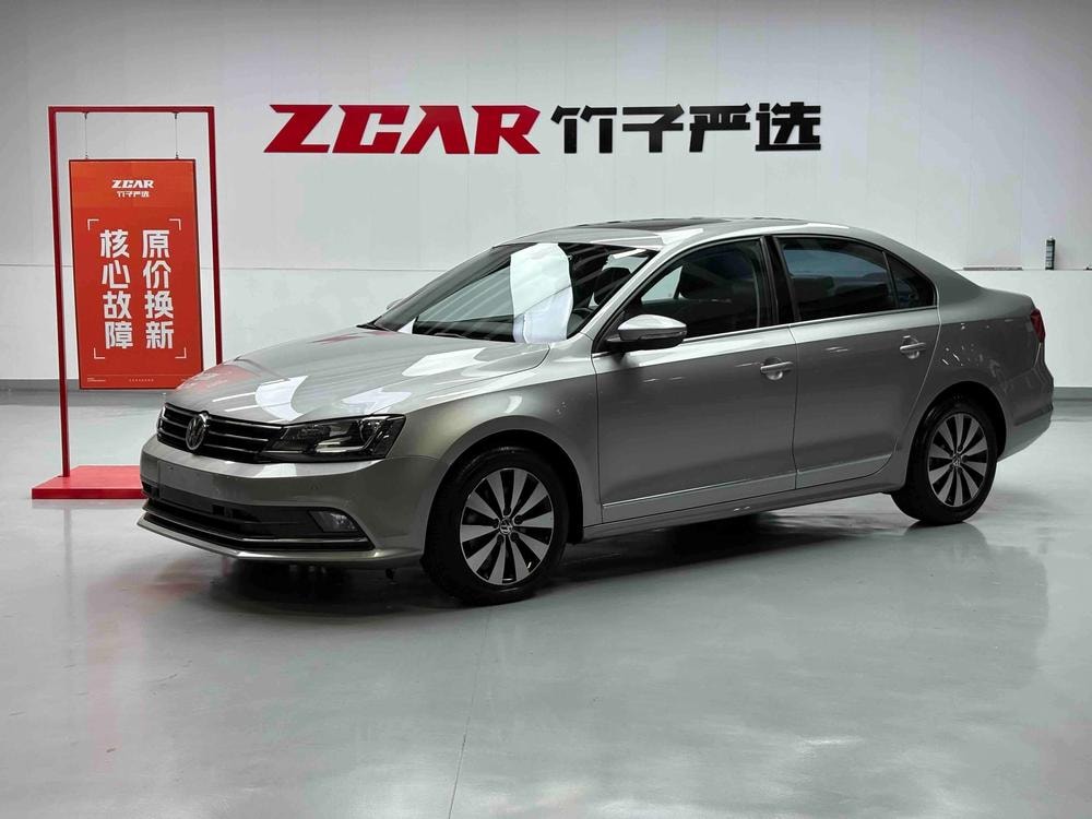 Volkswagen Sagitar 2015 — фото автомобиля