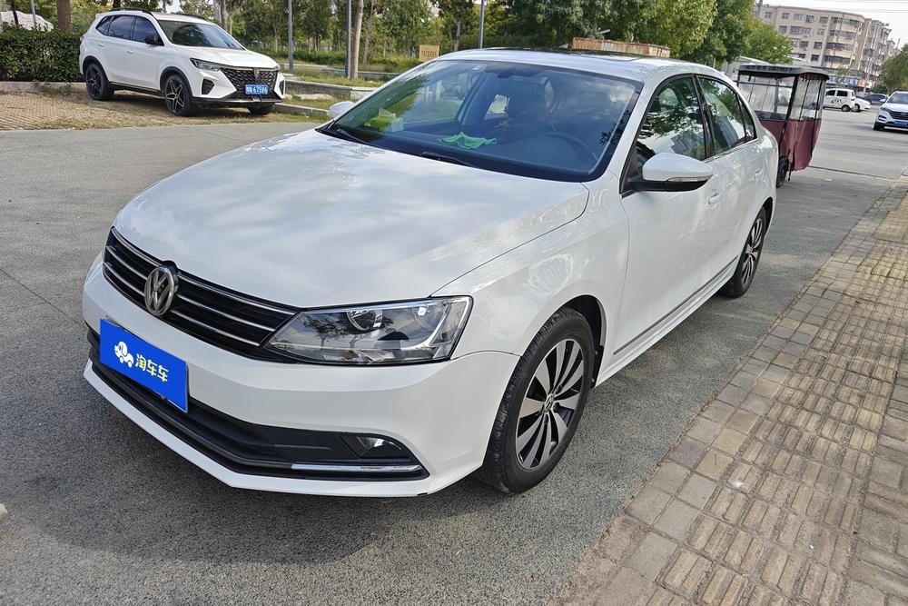 Volkswagen Sagitar 2018 — фото автомобиля