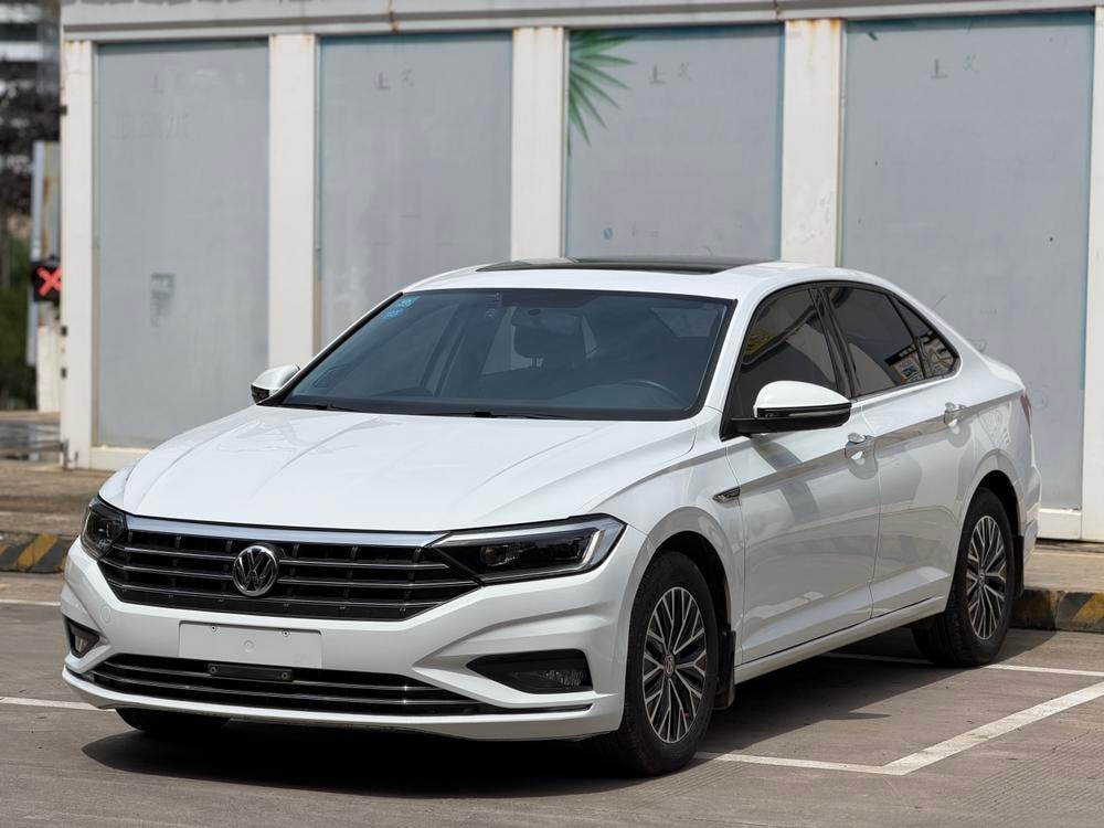 Volkswagen Sagitar 2019 — фото автомобиля 1