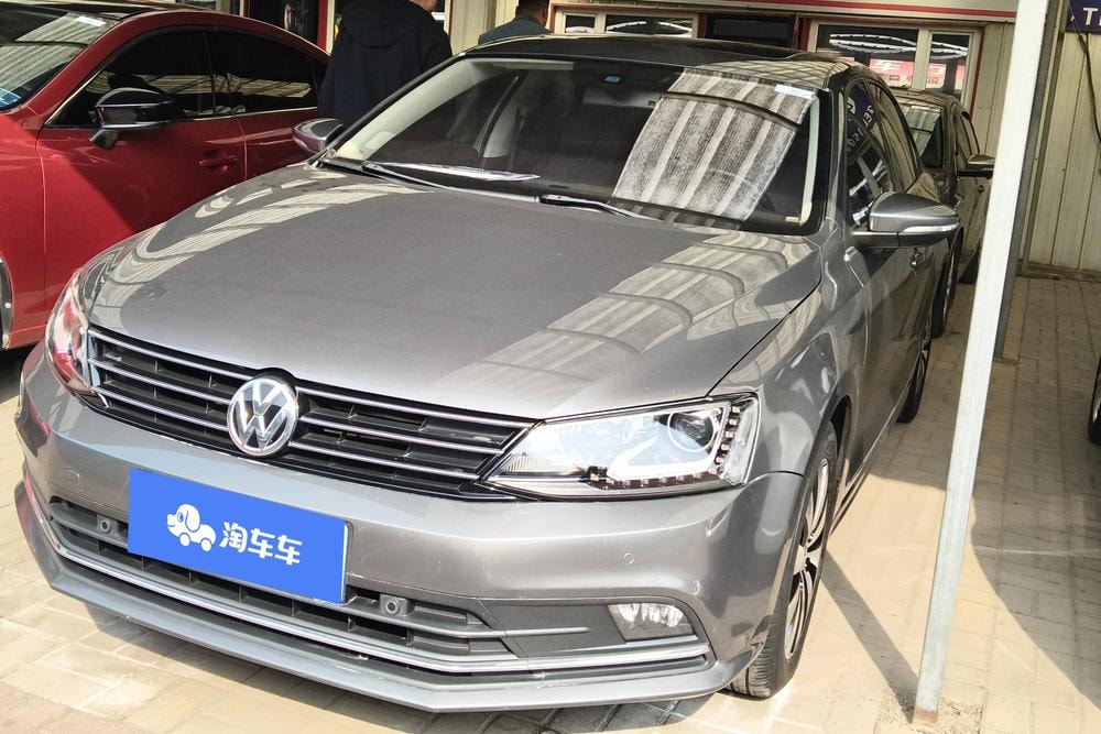 Volkswagen Sagitar 2015 — фото автомобиля 1