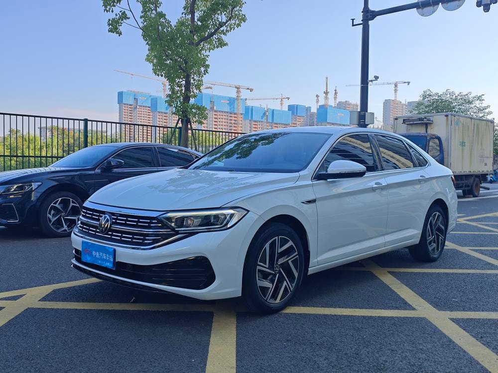 Volkswagen Sagitar 2023 — фото автомобиля