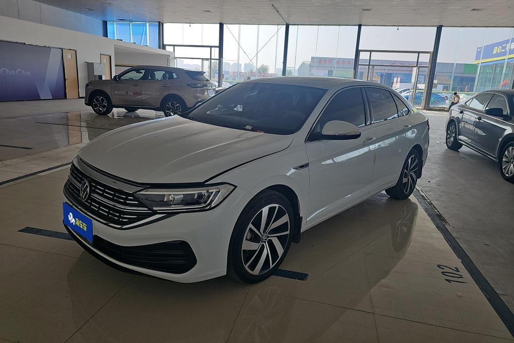Volkswagen Sagitar 2023 — фото автомобиля 1