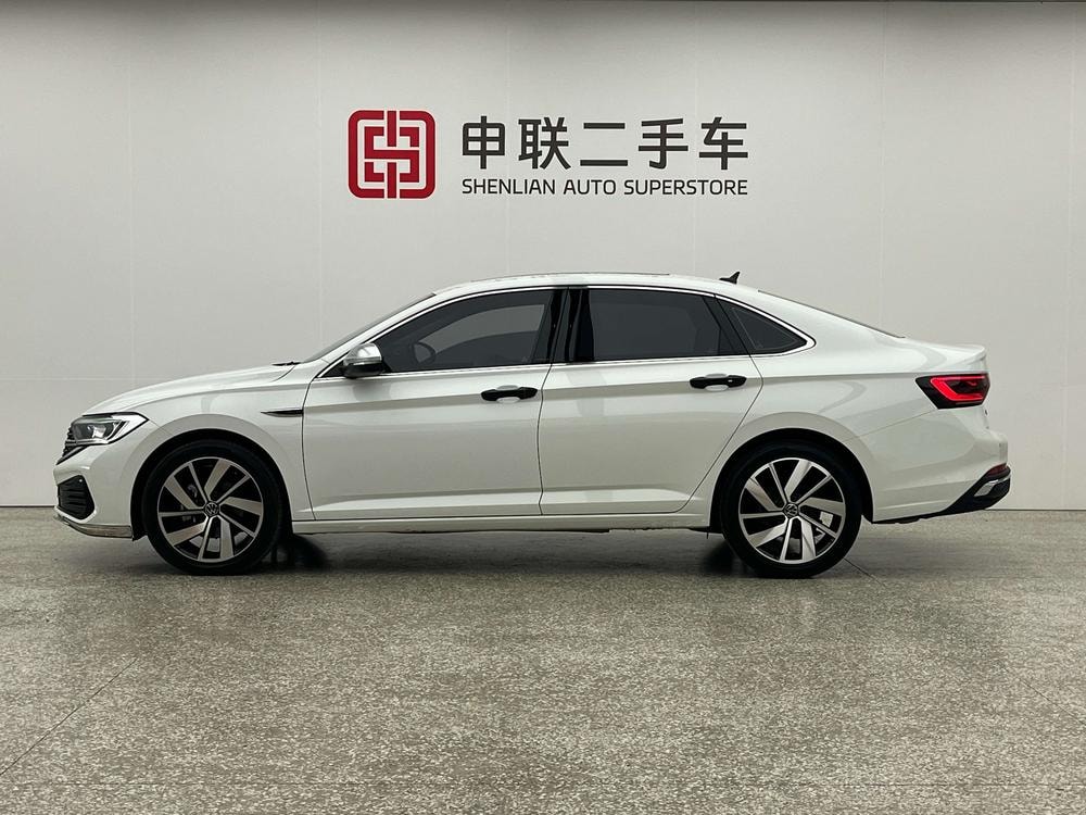 Volkswagen Sagitar 2025 — фото автомобиля