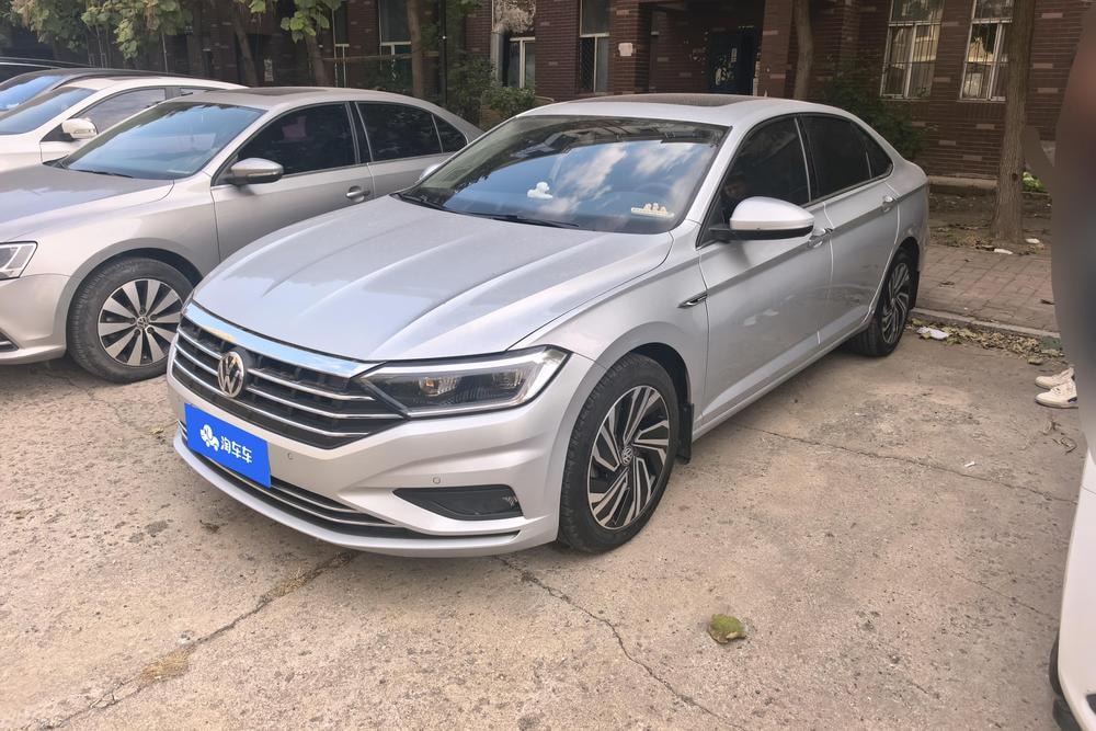 Volkswagen Sagitar 2020 — фото автомобиля