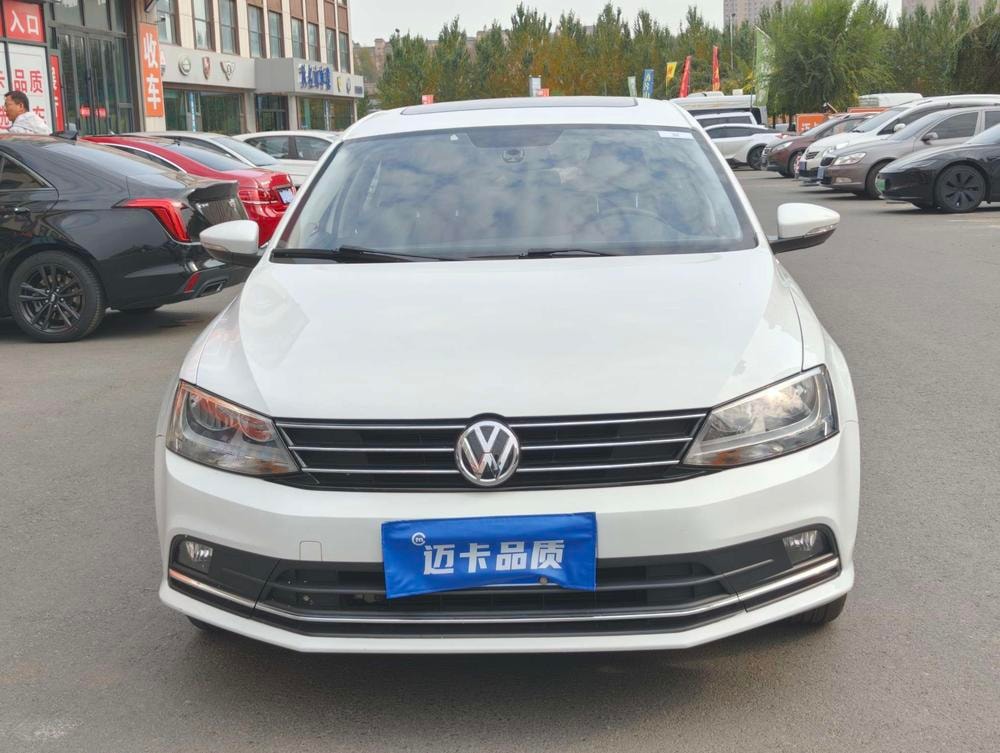 Volkswagen Sagitar 2017 — фото автомобиля 1