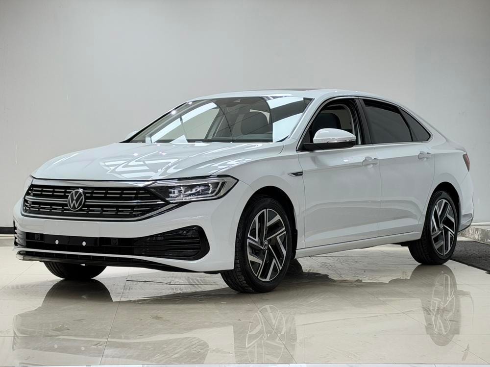 Volkswagen Sagitar 2023 — фото автомобиля 1
