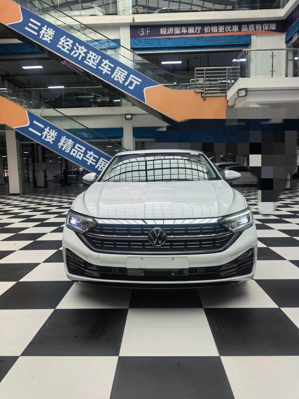 Volkswagen Sagitar 2023 — фото автомобиля