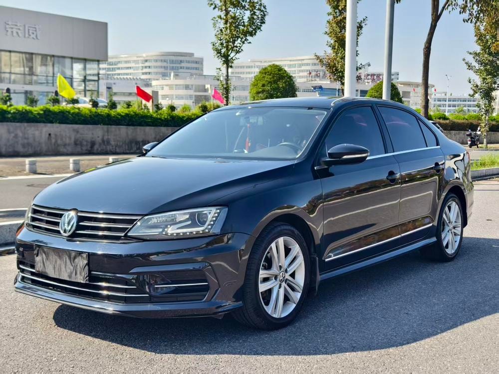 Volkswagen Sagitar 2018 — фото автомобиля