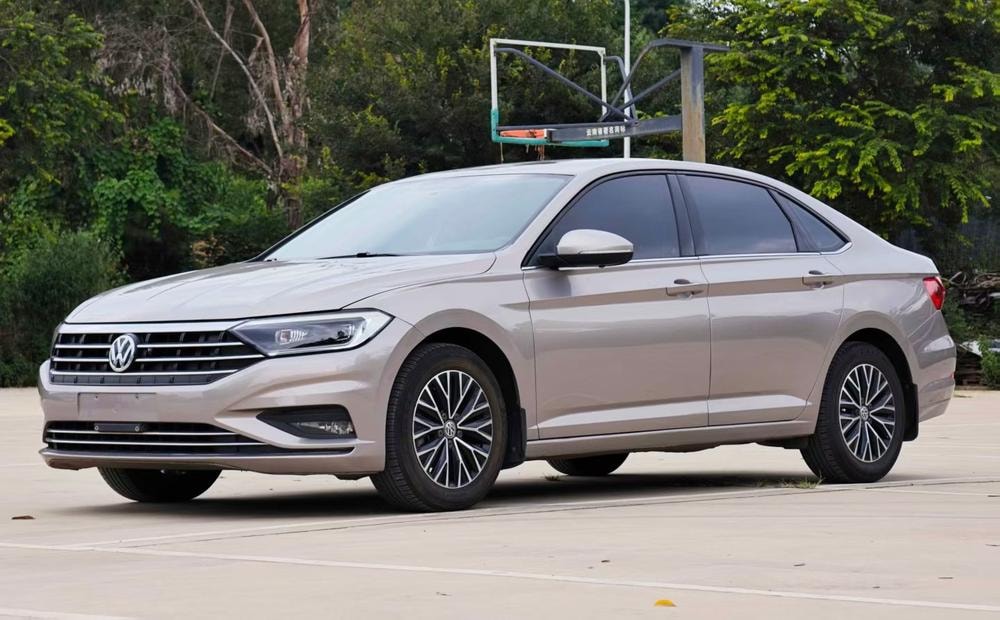 Volkswagen Sagitar 2019 — фото автомобиля 1