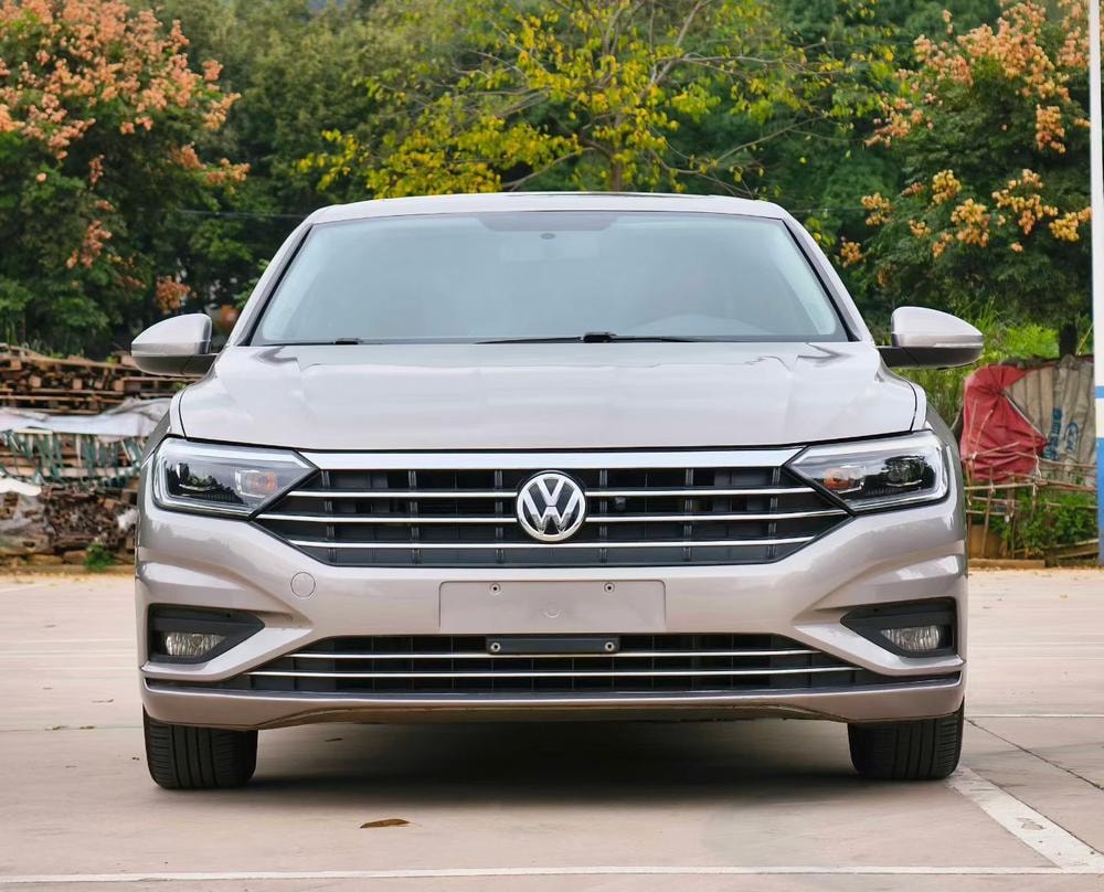 Volkswagen Sagitar 2019 — фото автомобиля
