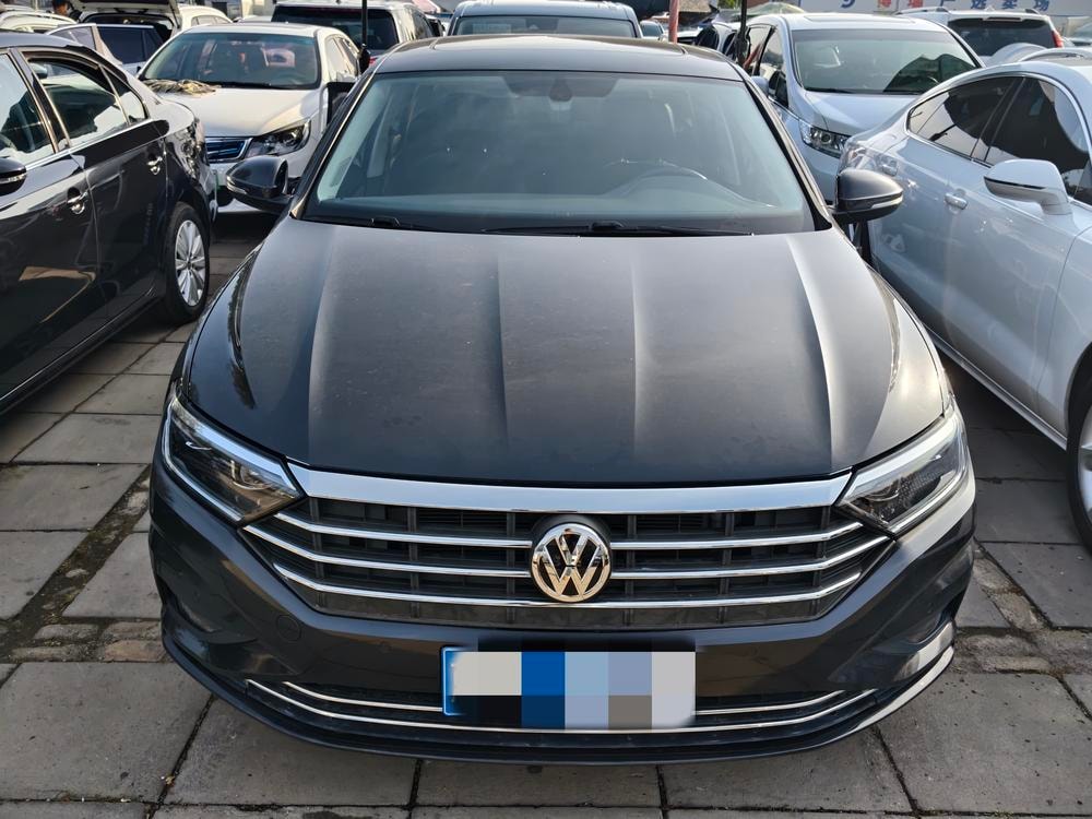 Volkswagen Sagitar 2022 — фото автомобиля