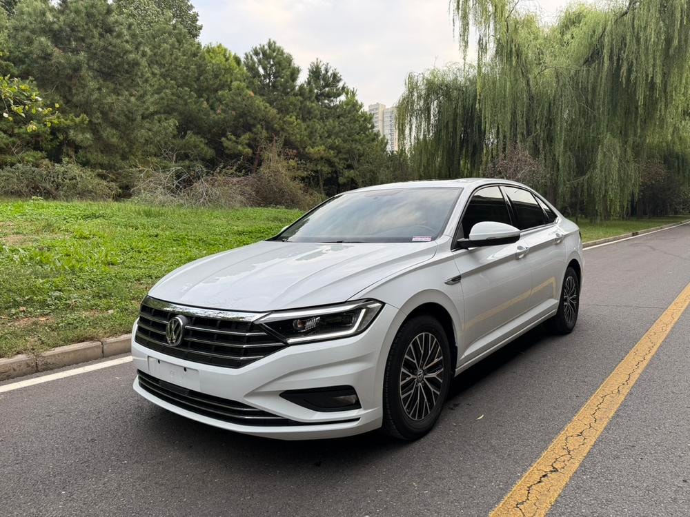 Volkswagen Sagitar 2020 — фото автомобиля
