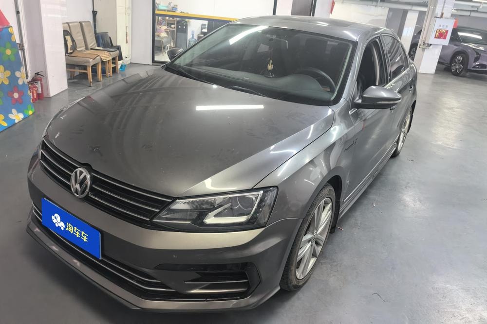 Volkswagen Sagitar 2018 — фото автомобиля