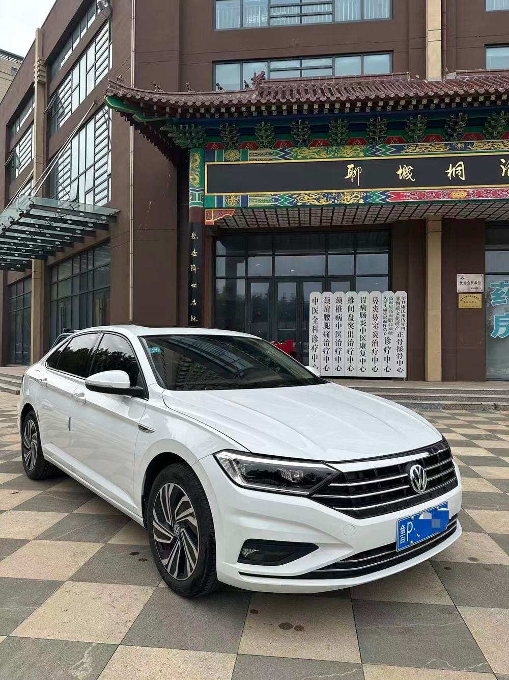 Volkswagen Sagitar 2022 — фото автомобиля
