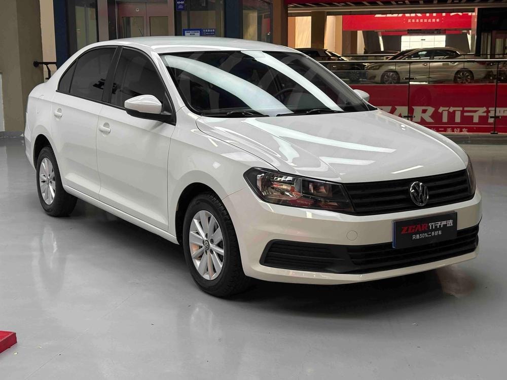 Volkswagen Santana 2015 — фото автомобиля