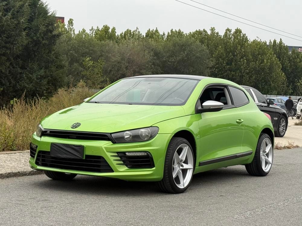Volkswagen Scirocco 2011 — фото автомобиля 1