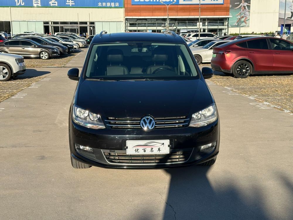 Volkswagen Sharan 2018 — фото автомобиля