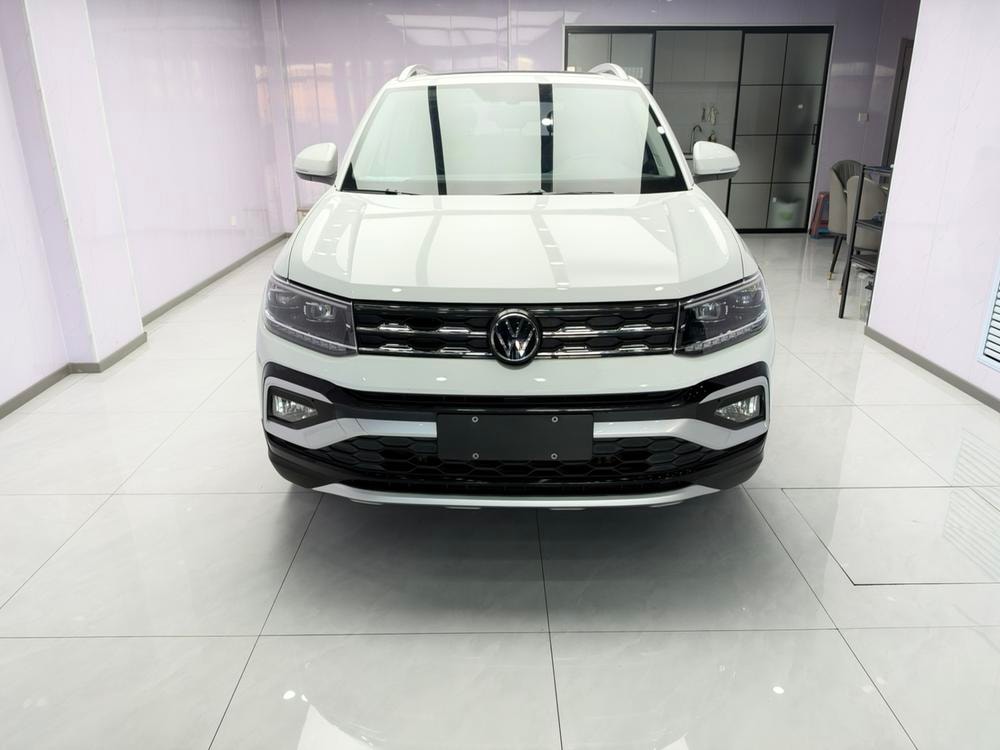 Volkswagen T-Cross 2022 — фото автомобиля