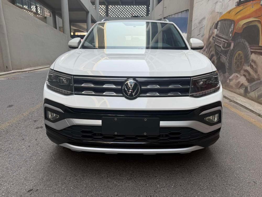 Volkswagen T-Cross 2022 — фото автомобиля
