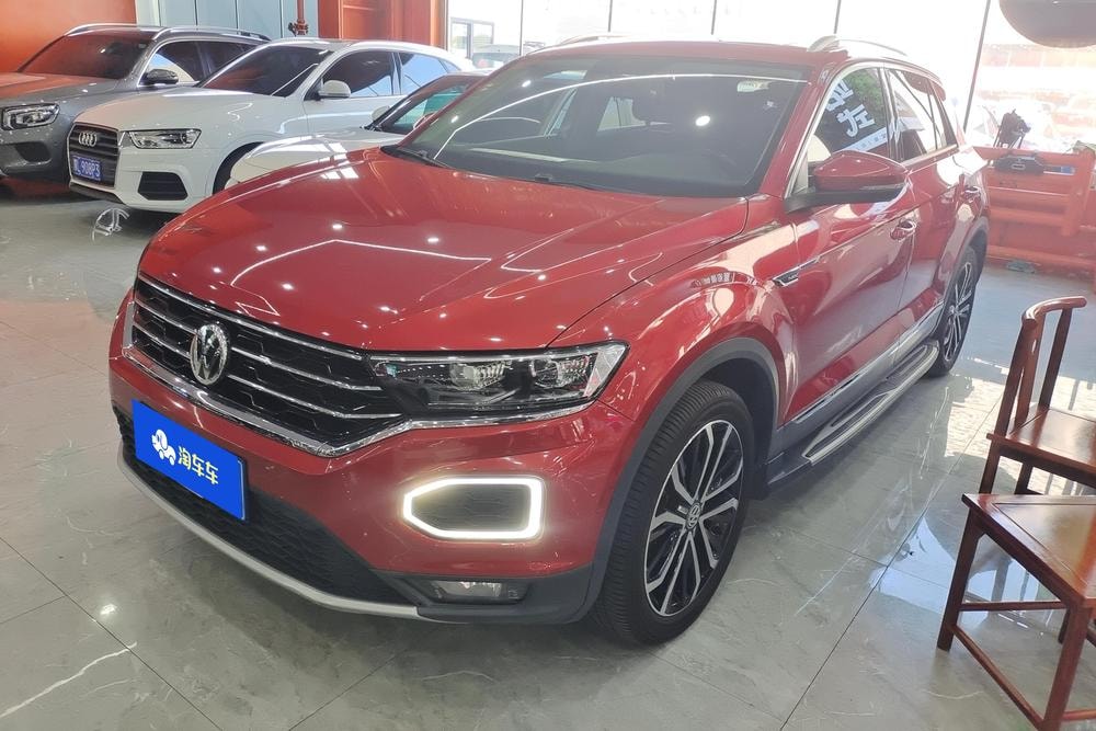 Volkswagen T-Roc 2019 — фото автомобиля