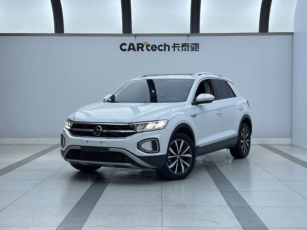 Volkswagen T-Roc 2022 — фото автомобиля
