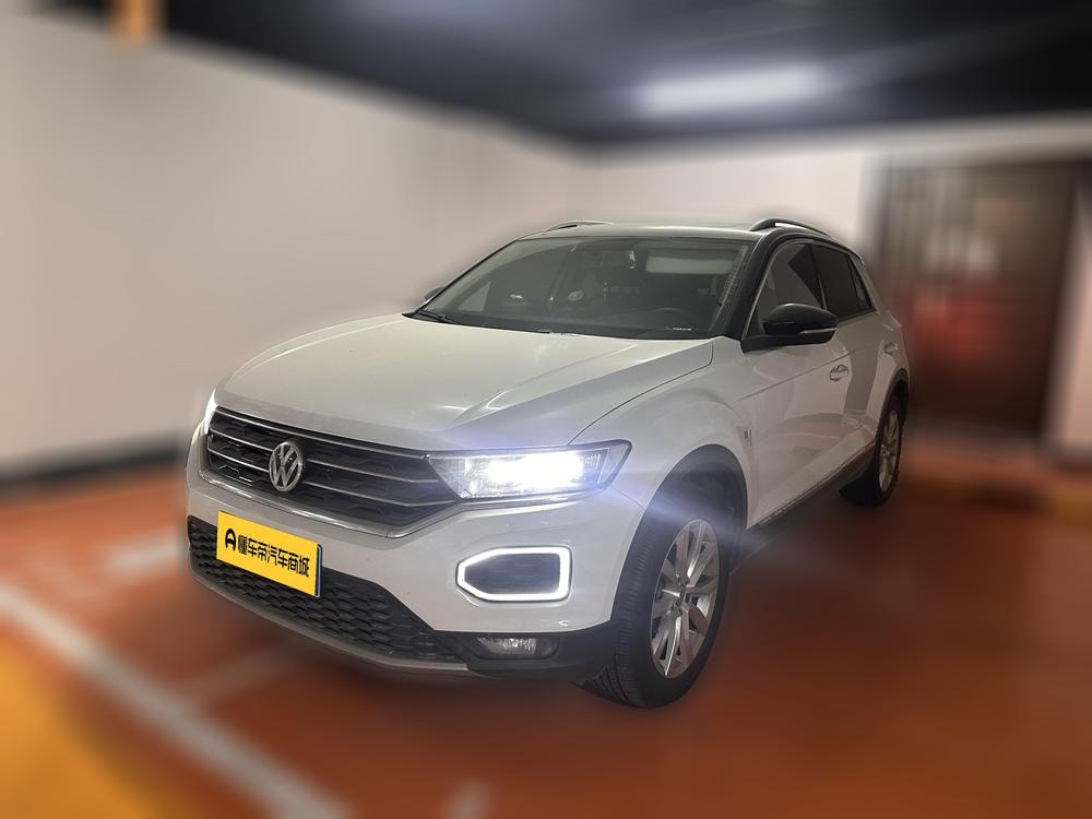 Volkswagen T-Roc 2018 — фото автомобиля