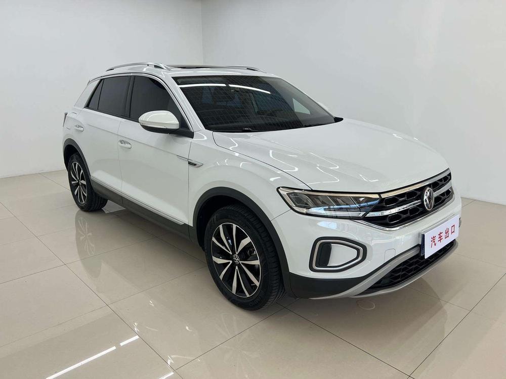 Volkswagen T-Roc 2023 — фото автомобиля