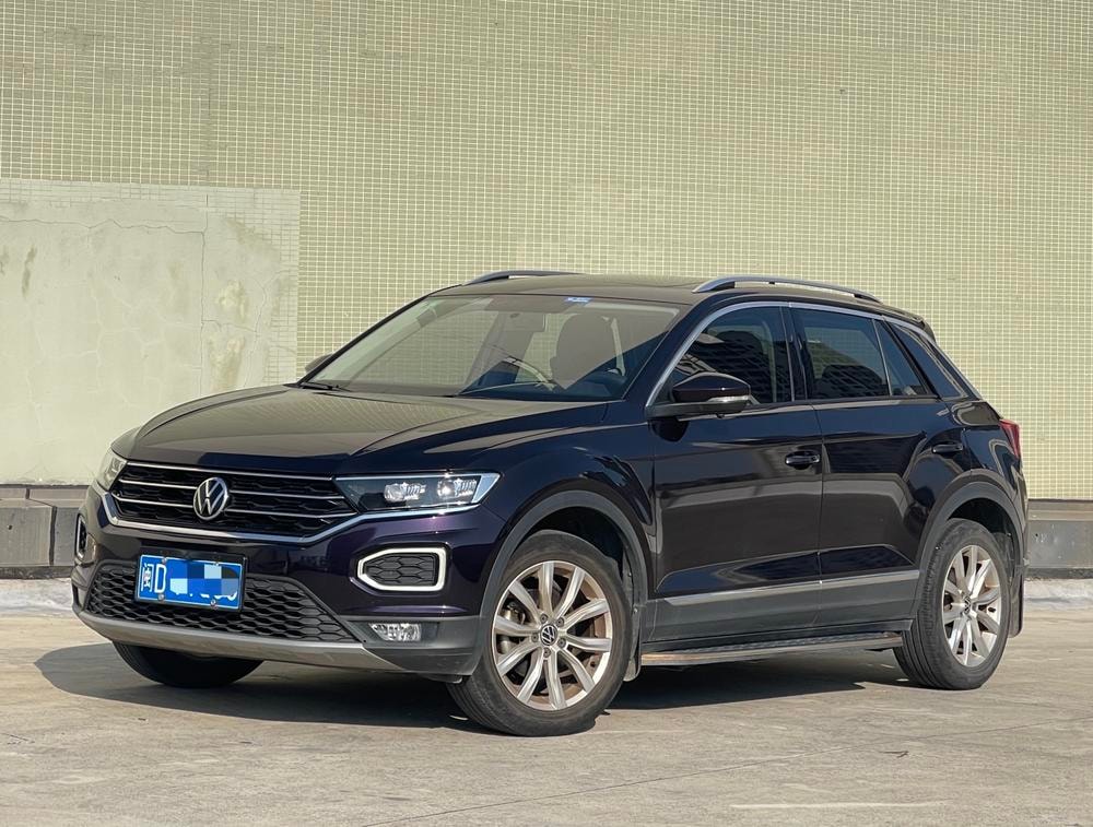Volkswagen T-Roc 2021 — фото автомобиля