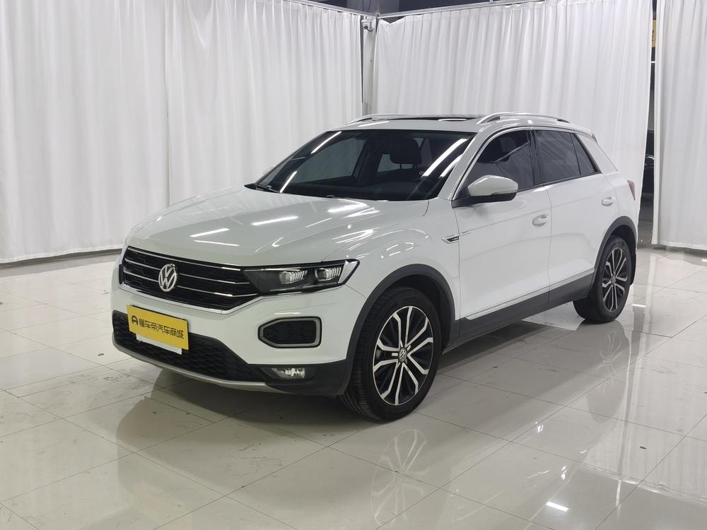 Volkswagen T-Roc 2018 — фото автомобиля 1