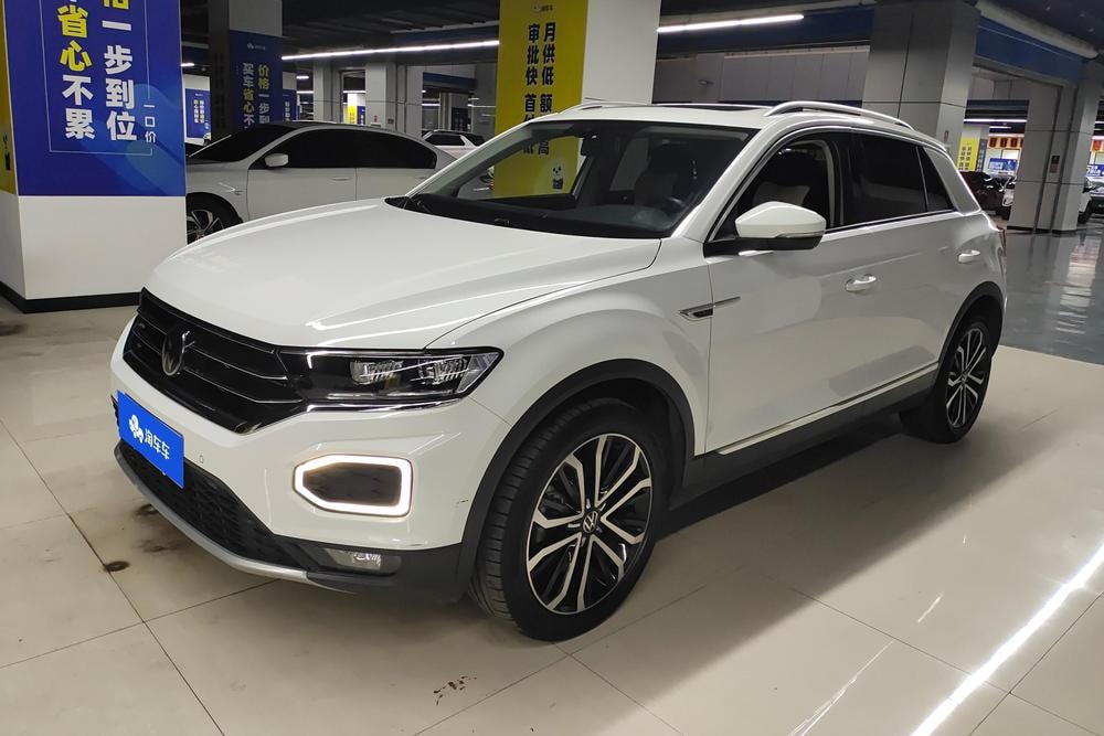 Volkswagen T-Roc 2022 — фото автомобиля
