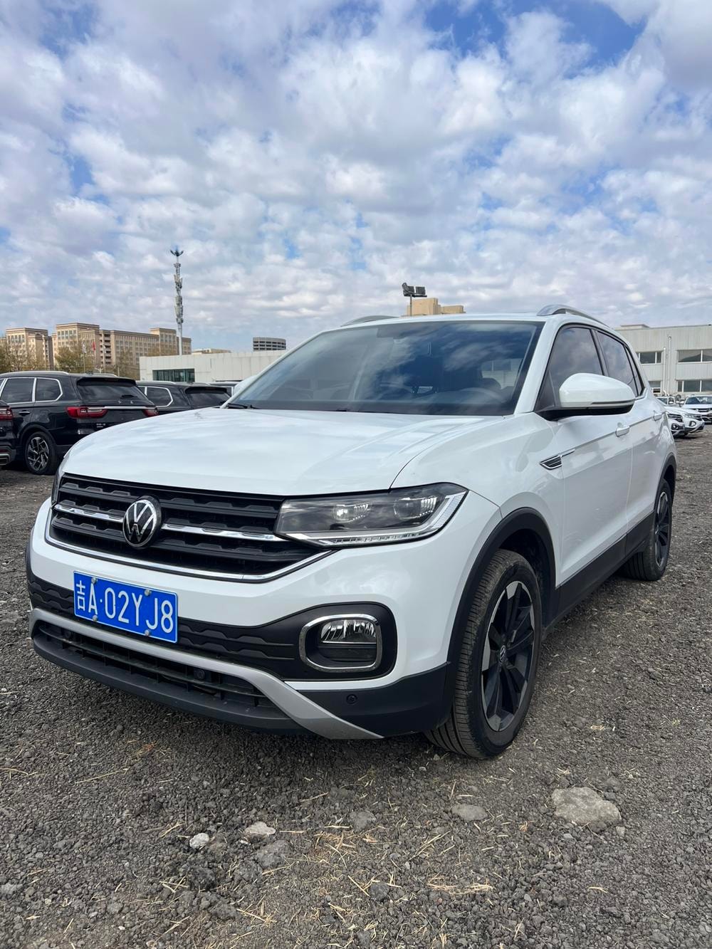 Volkswagen Tacqua 2023 — фото автомобиля