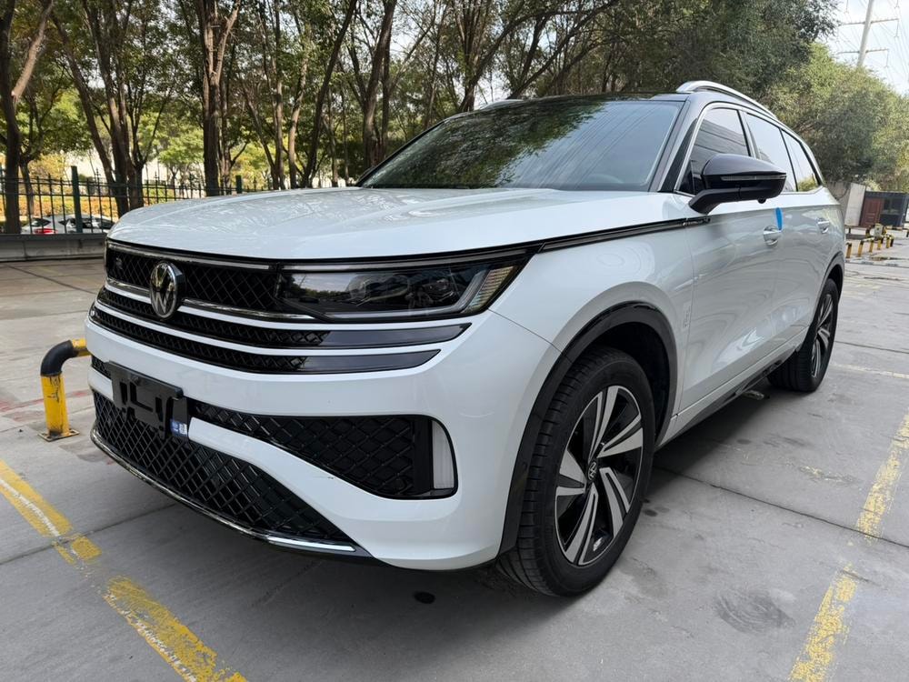 Volkswagen Talagon 2023 — фото автомобиля