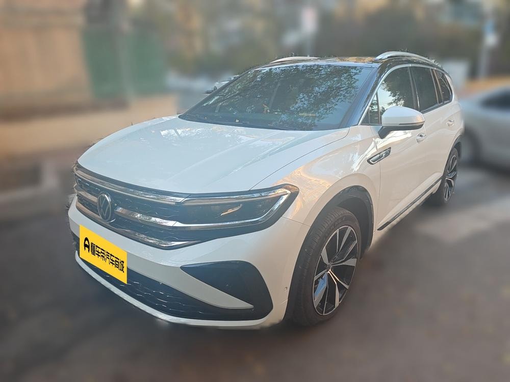 Volkswagen Tavendor 2021 — фото автомобиля