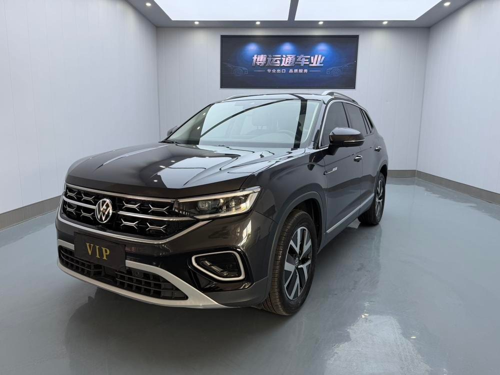 Volkswagen Tayron 2023 — фото автомобиля