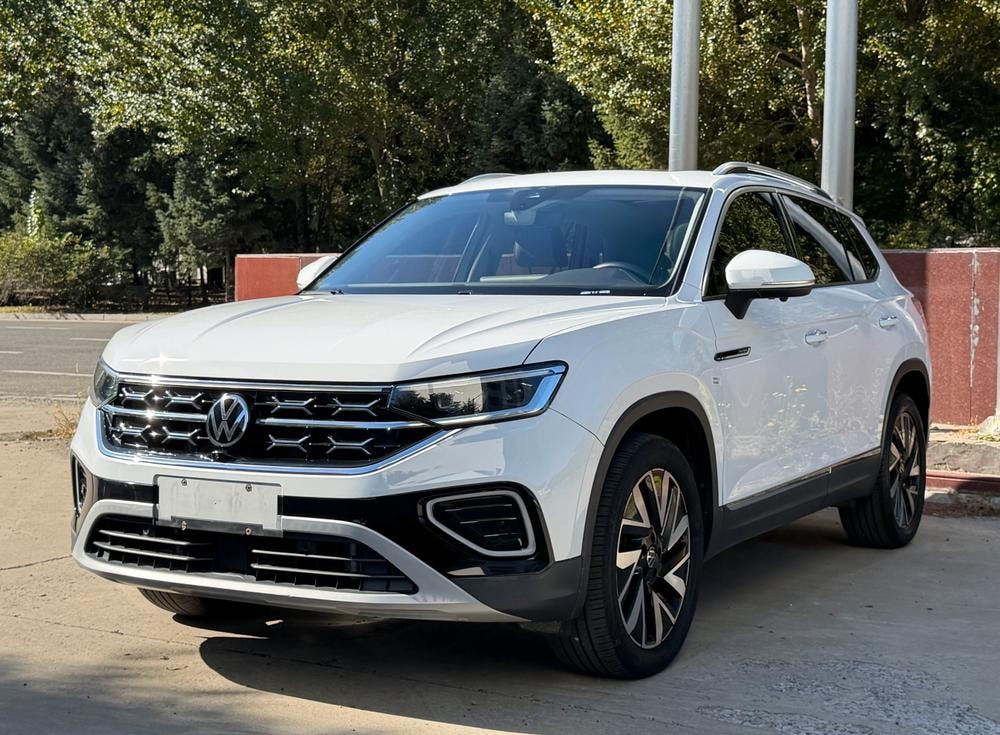Volkswagen Tayron 2023 — фото автомобиля 1