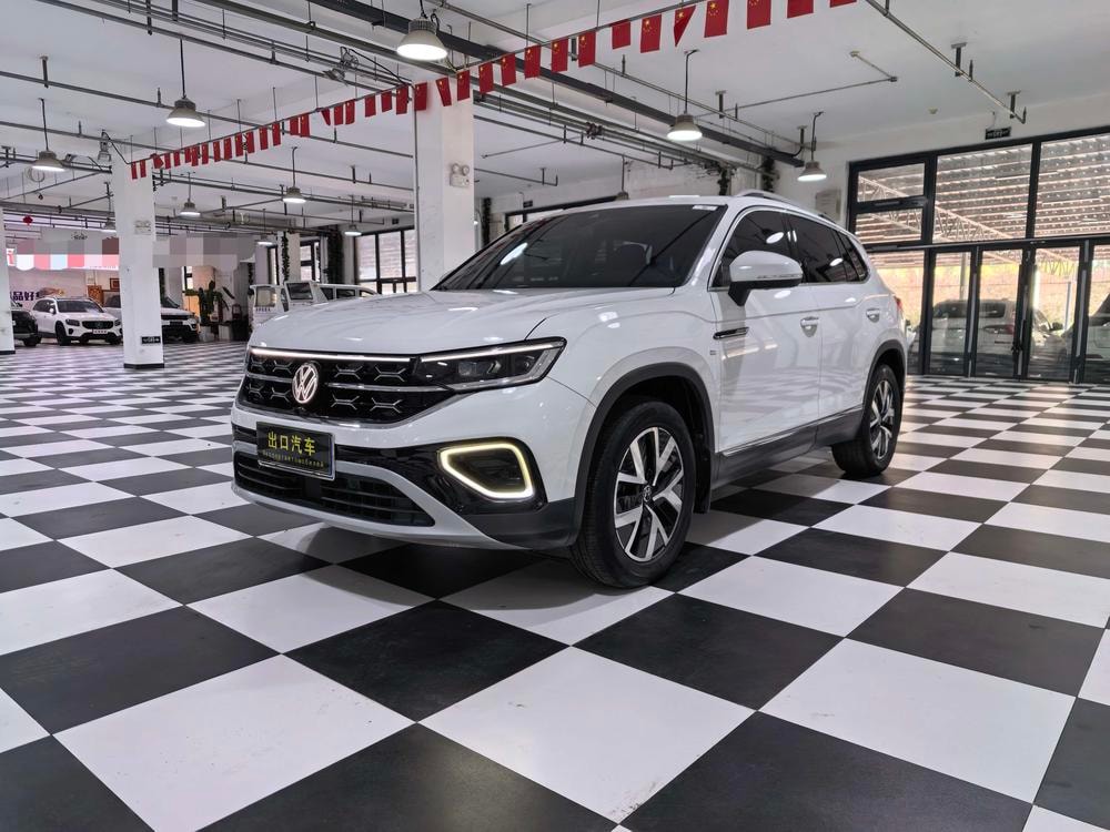 Volkswagen Tayron 2023 — фото автомобиля