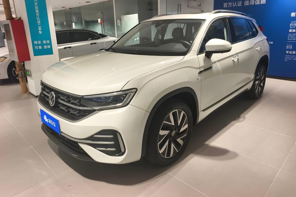 Volkswagen Tayron 2023 — фото автомобиля 1