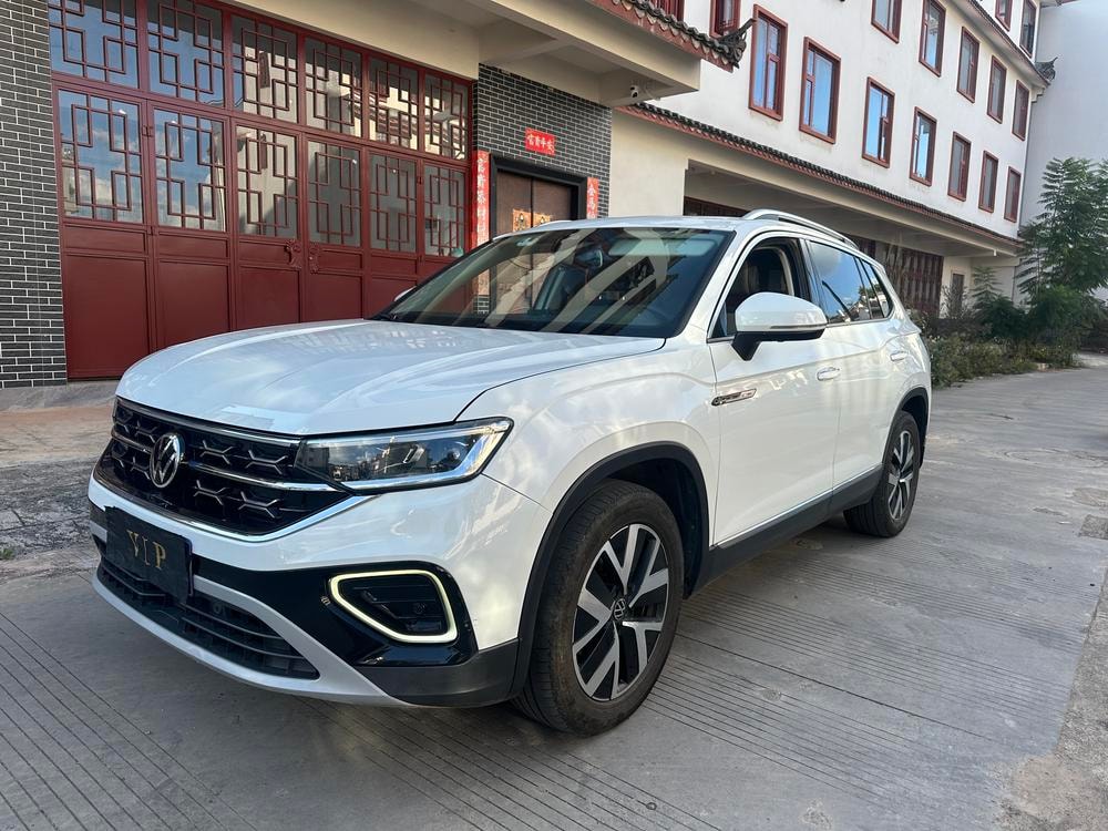 Volkswagen Tayron 2023 — фото автомобиля