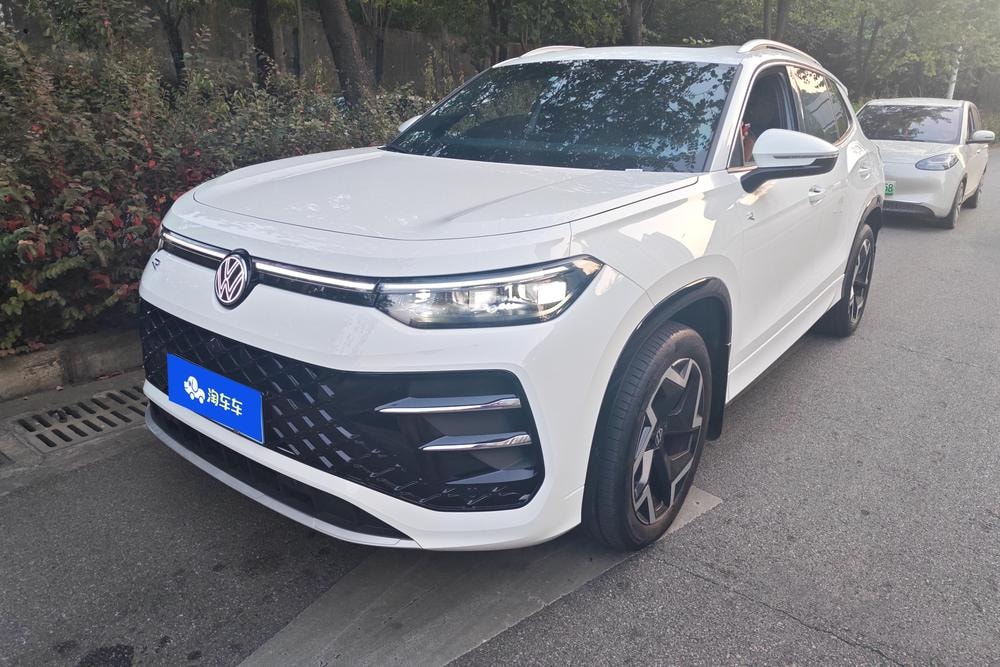 Volkswagen Tayron 2025 — фото автомобиля