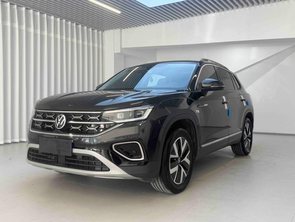 Volkswagen Tayron 2023 — фото автомобиля