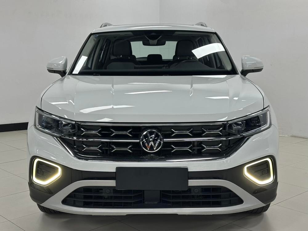 Volkswagen Tayron 2023 — фото автомобиля