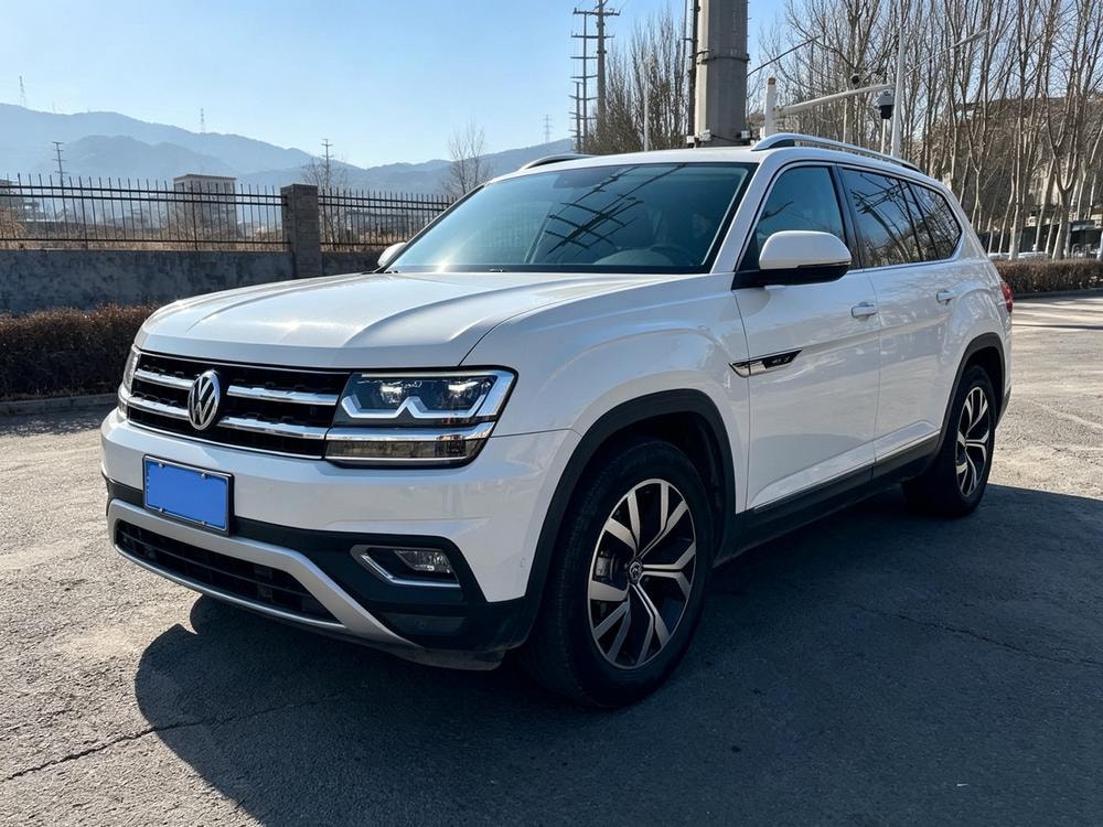 Volkswagen Teramont 2017 — фото автомобиля 1
