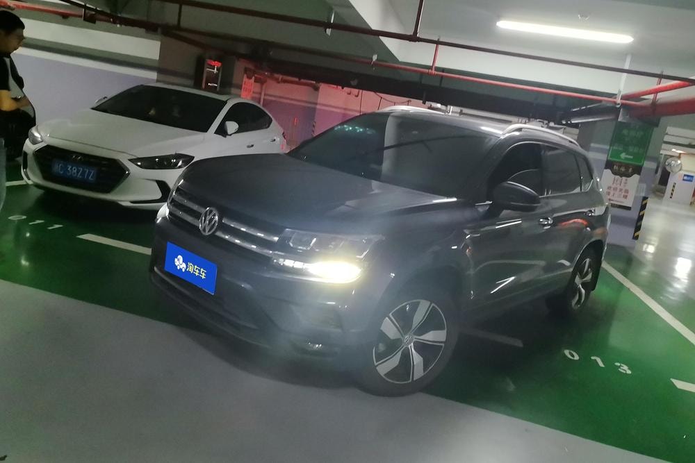 Volkswagen Tharu 2020 — фото автомобиля