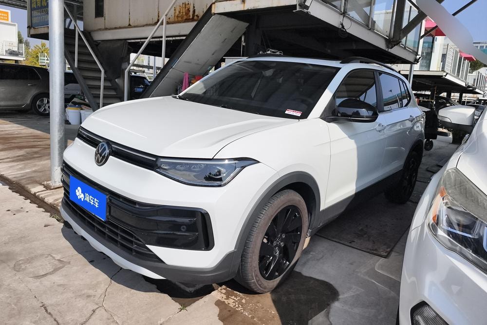 Volkswagen Tharu 2025 — фото автомобиля